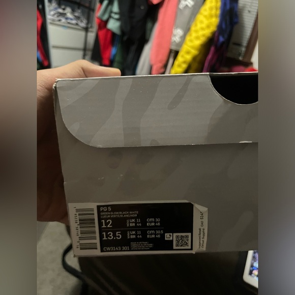 Nike PG 5 Daughters Green Glow Size 12 - Picture 9 of 10